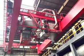 suction and discharge crane