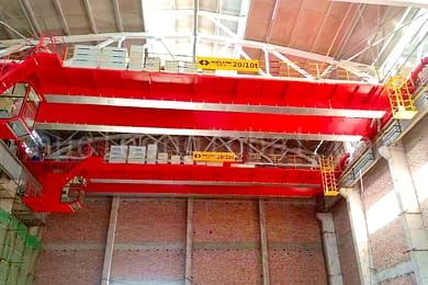 Metallurgical overhead crane 8